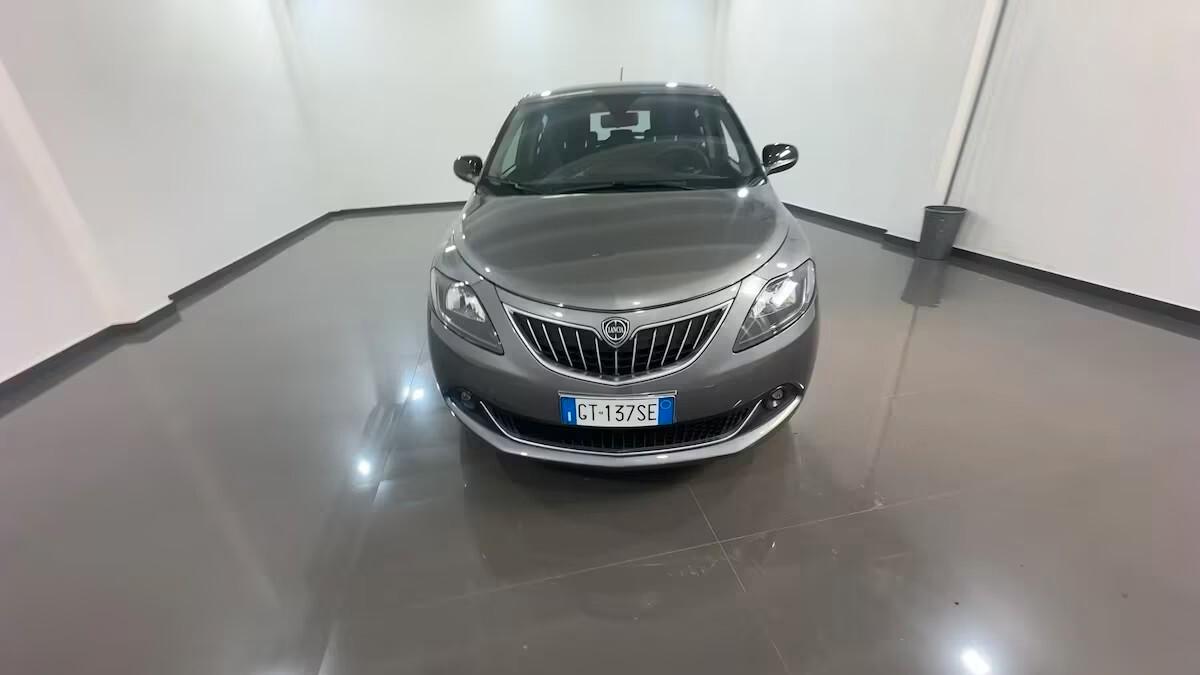 Lancia Ypsilon 1.0 FireFly 5 porte S&S Hybrid Platino