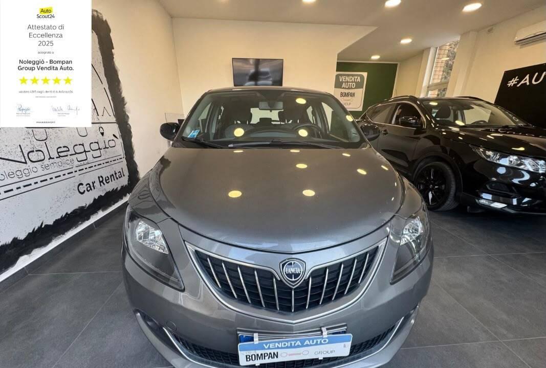 Lancia Ypsilon III 1.0 firefly hybrid Silver Plus s&s 70cv