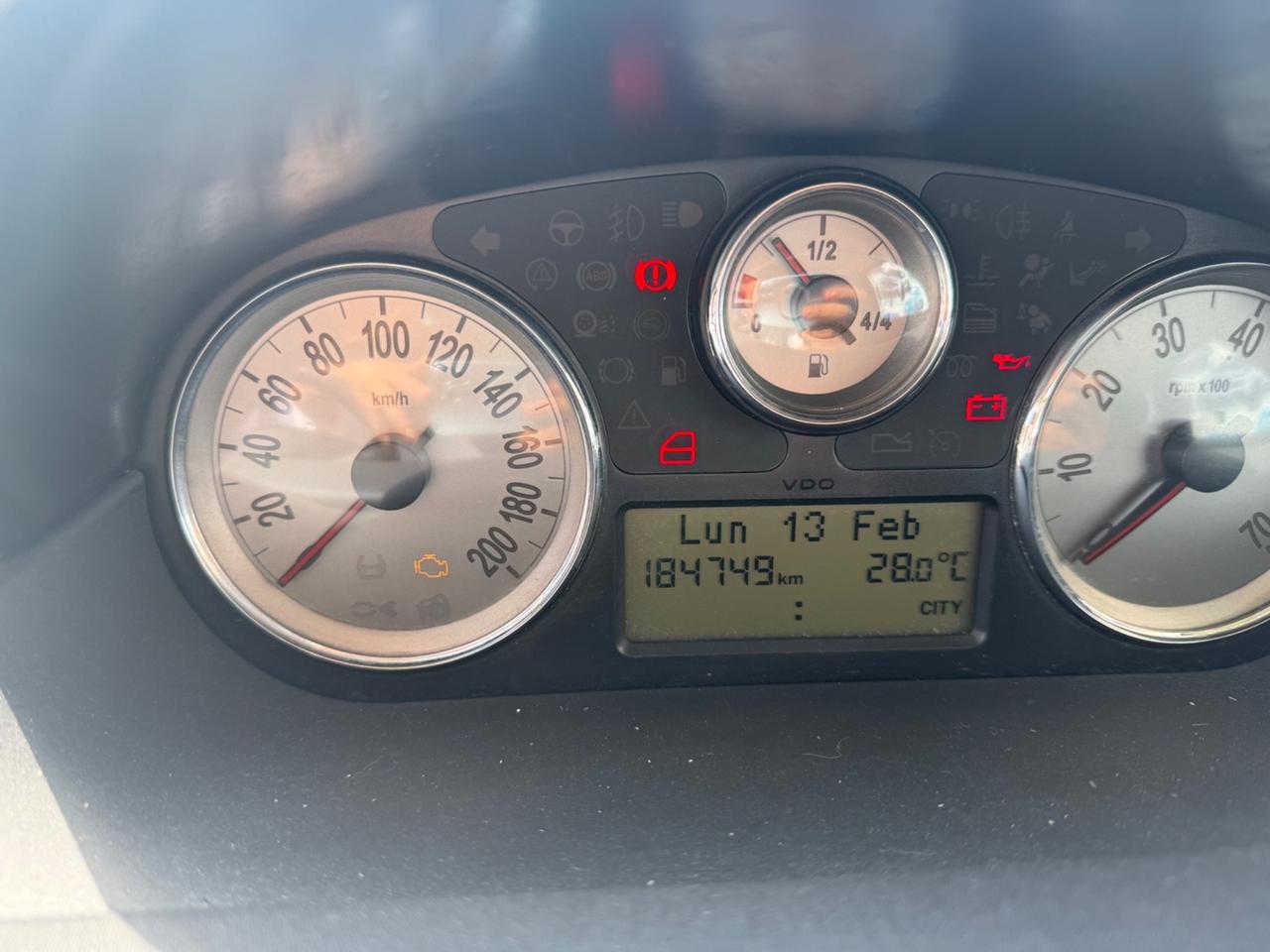 Lancia Ypsilon 1.3 MJT 75 CV Argento
