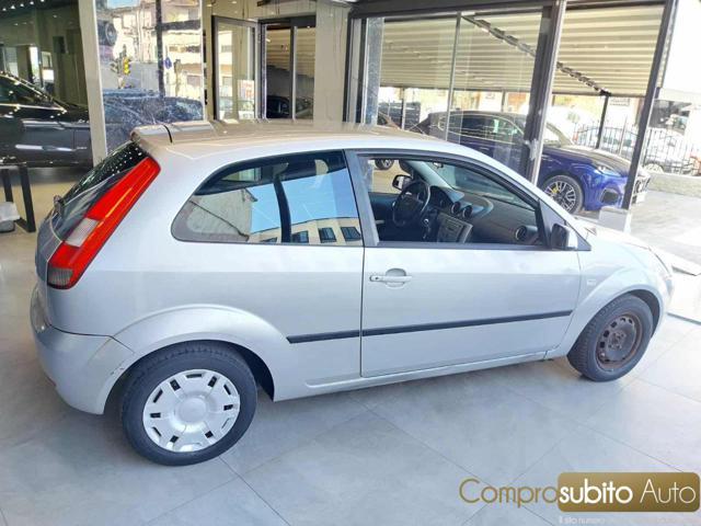 FORD Fiesta 1.2 16V 3p. Zetec