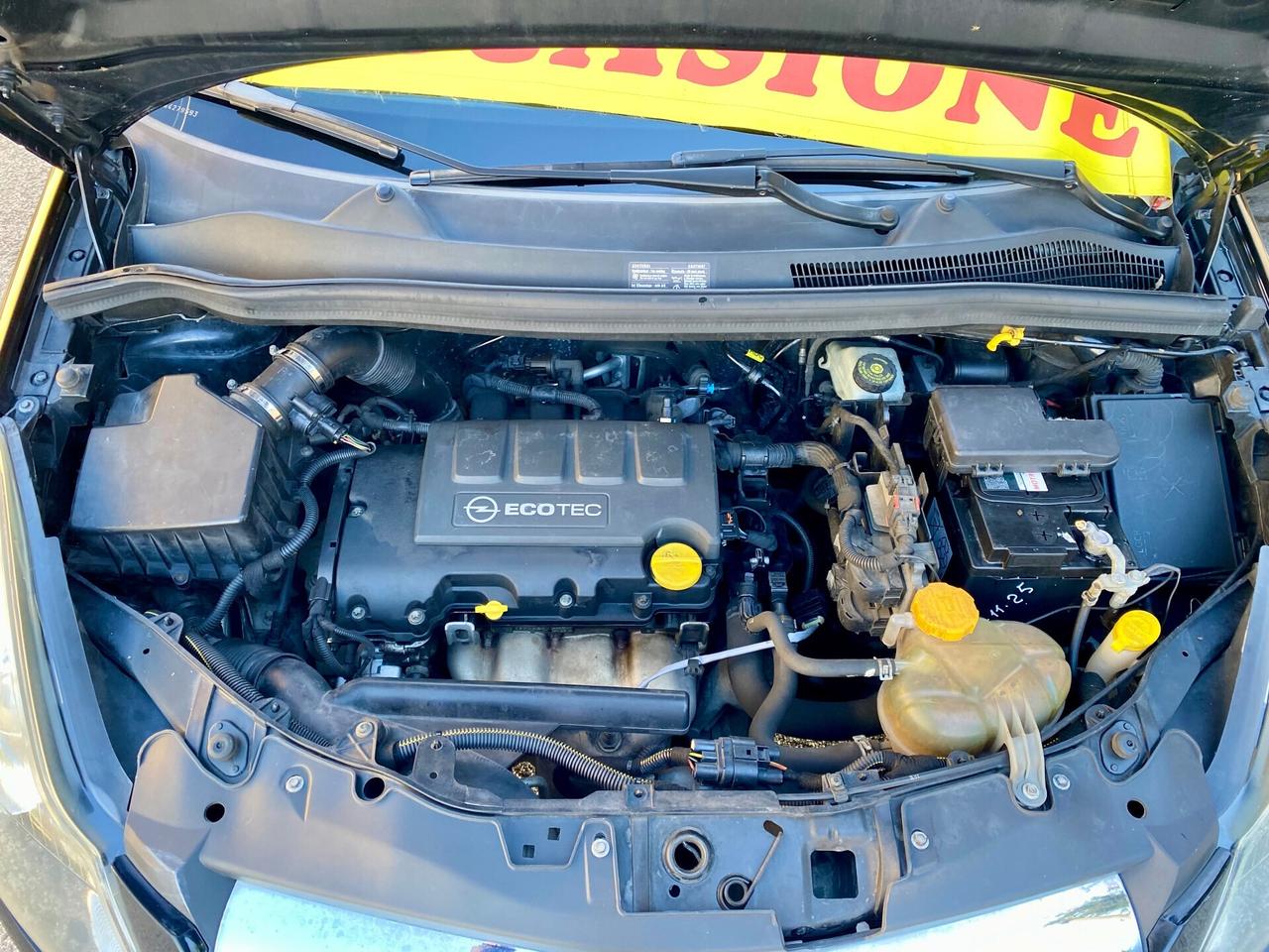 Opel Corsa 1.2 80CV 5 porte Cosmo