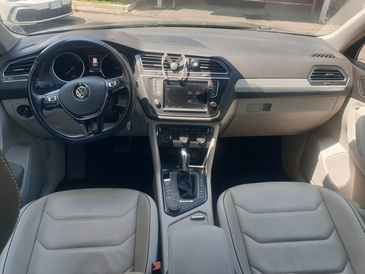 Volkswagen Tiguan 2.0 TDI SCR DSG 4MOTION Business BMT