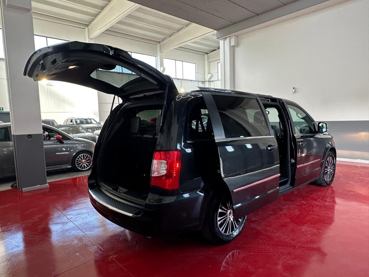 Lancia Voyager 2.8 Turbodiesel S 177 CV