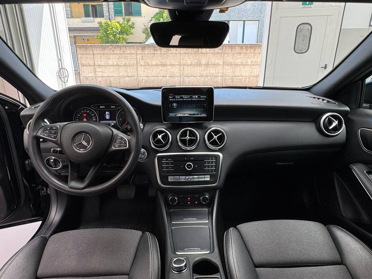 Mercedes-benz A 160 A 160 d Automatic Sport