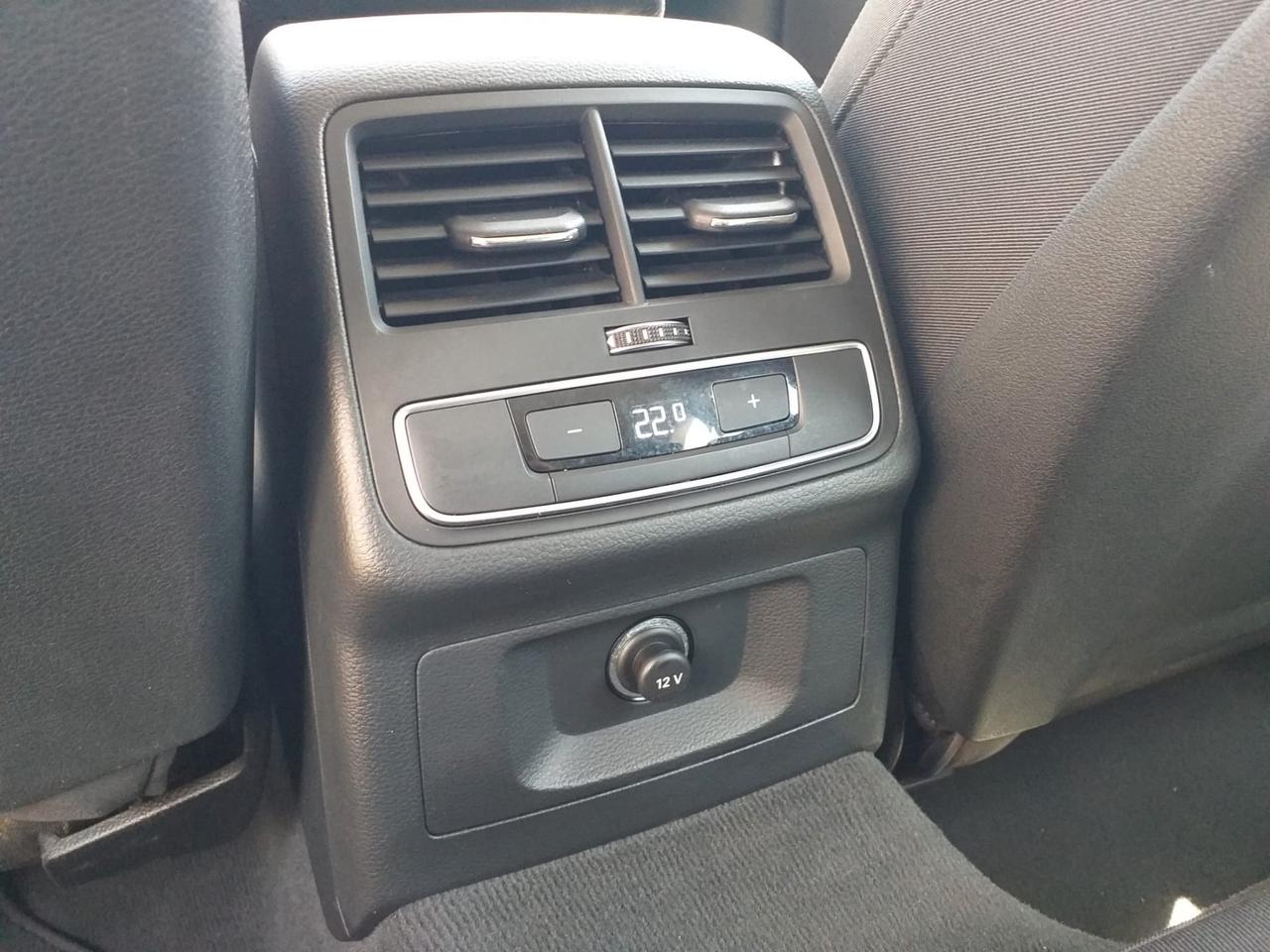 Audi A4 Avant 30 TDI/136 CV S tronic Business Advanced