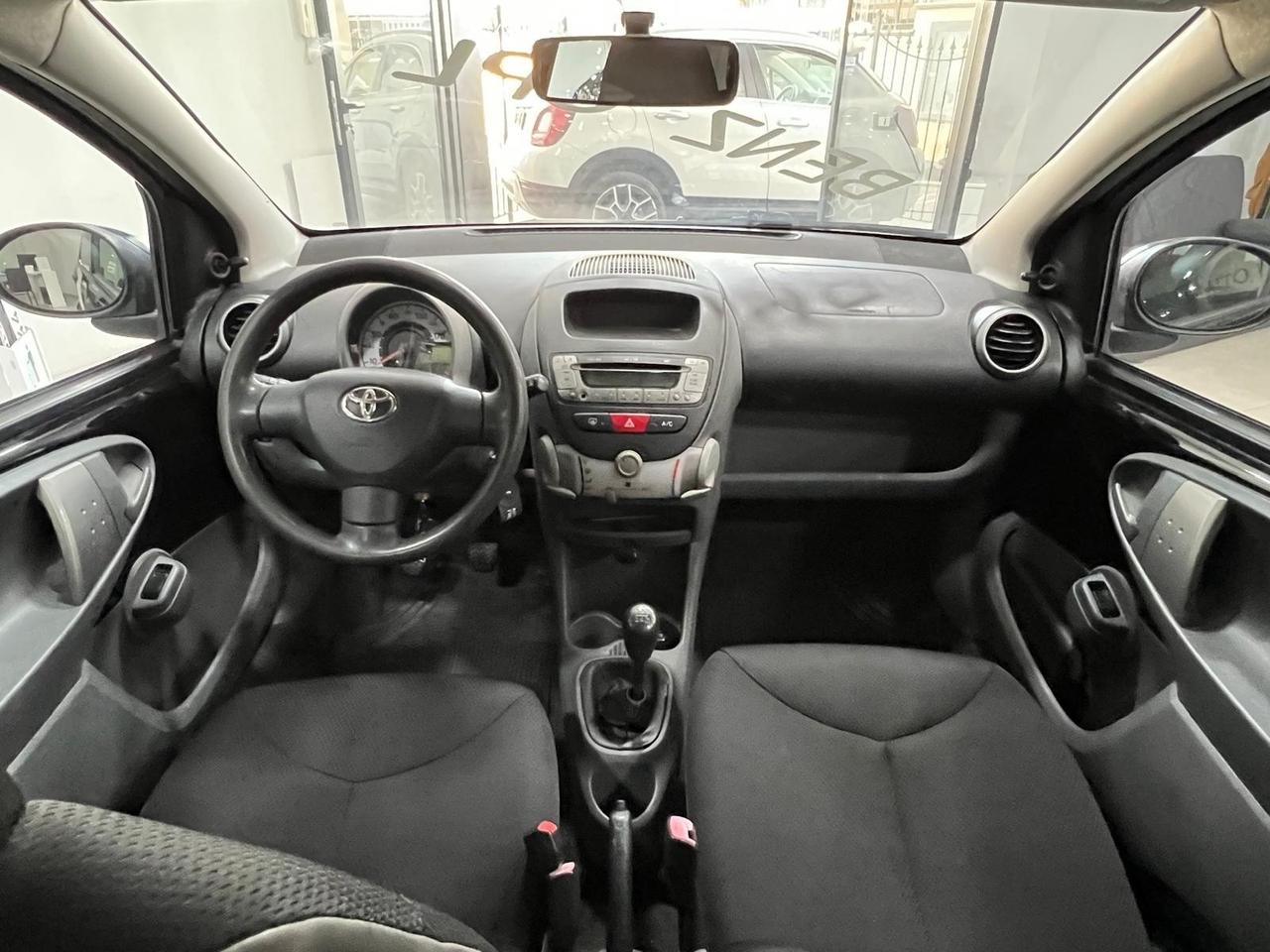 Toyota Aygo 1.0 12V VVT-i 5 porte