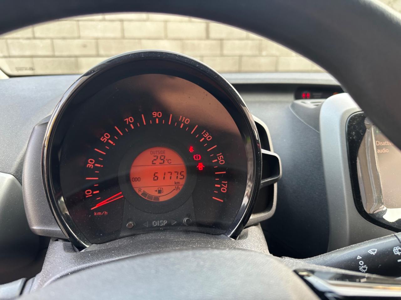 Peugeot 108 VTi 68 5 porte NEOPATENTATI