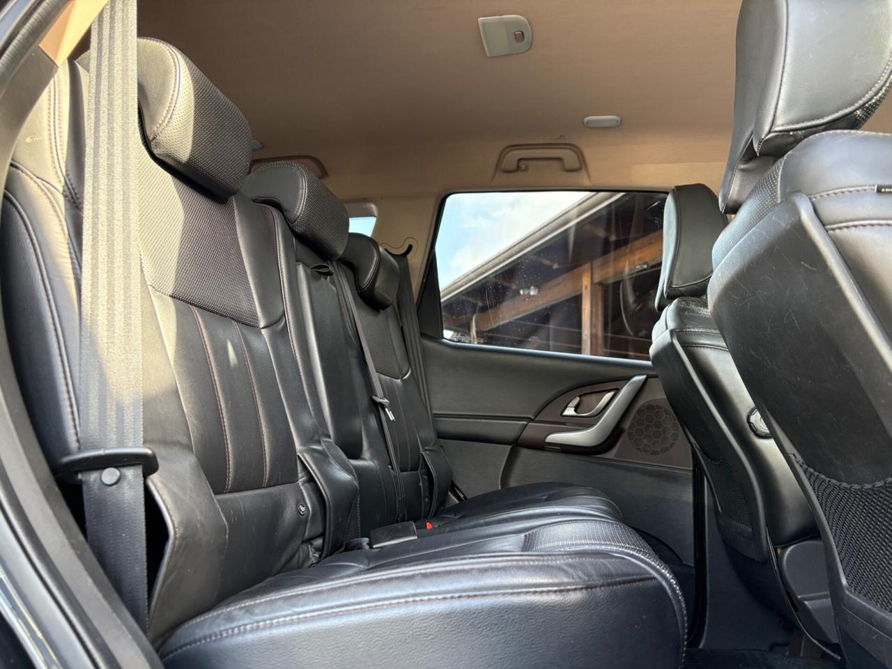 Mahindra XUV500 2.2 7 POSTI