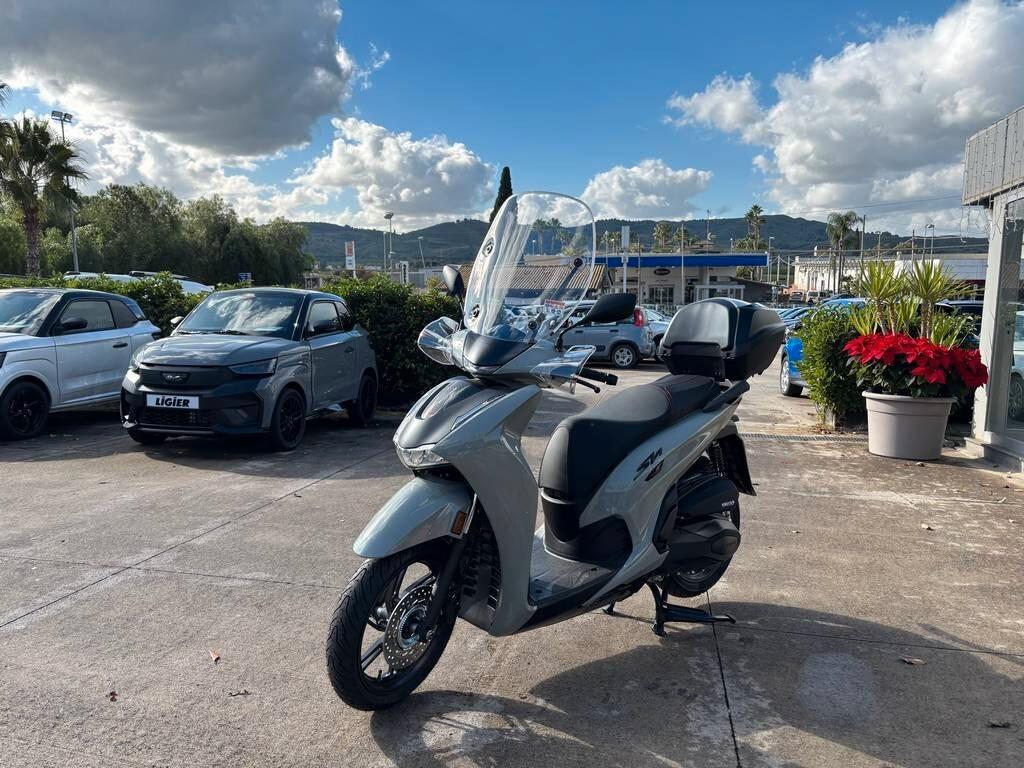 Honda SH 350 Sport ABS grigio Nuovo pronto consegna