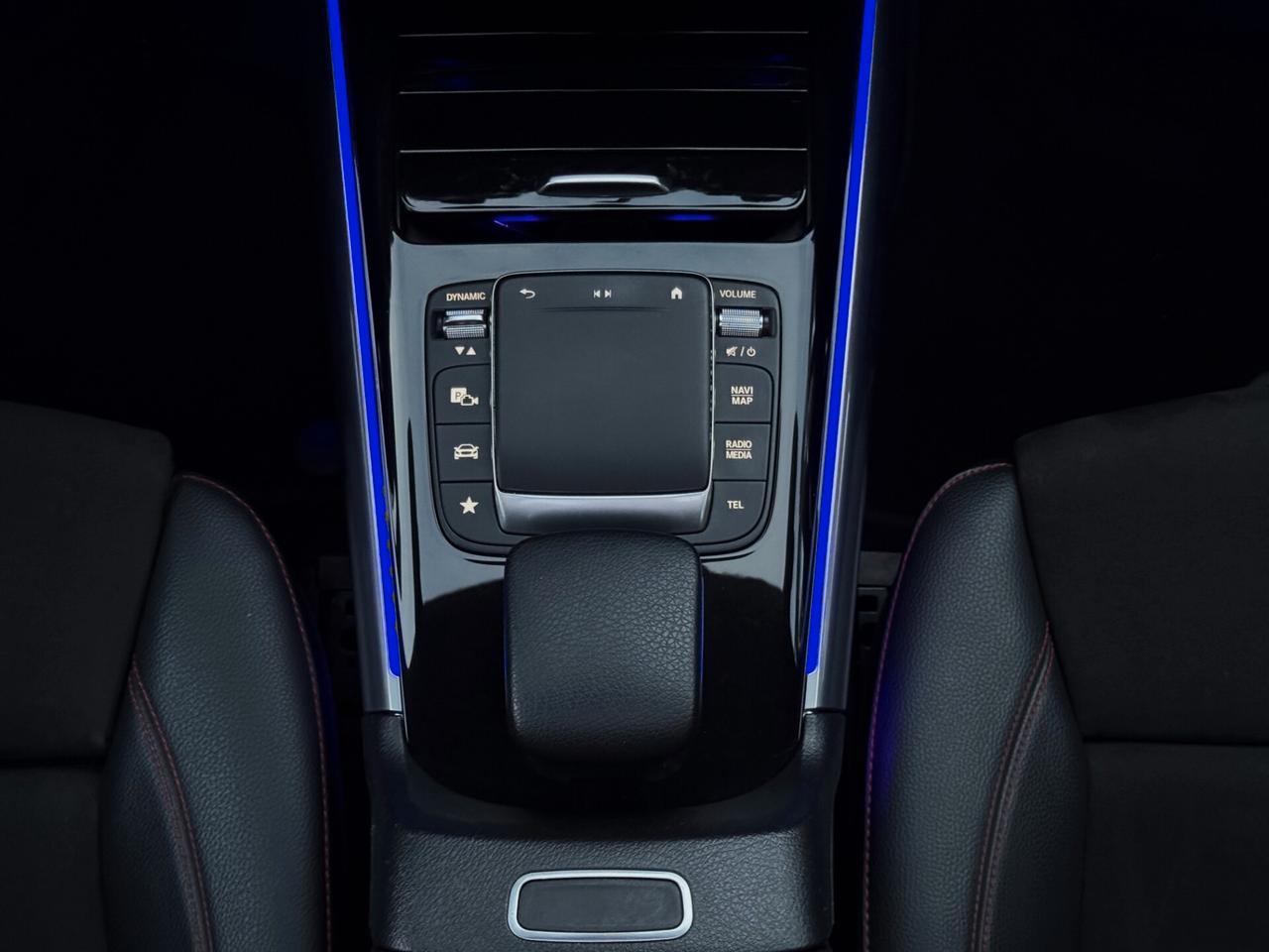 Mercedes-Benz GLA 200 d Premium AMG TETTO