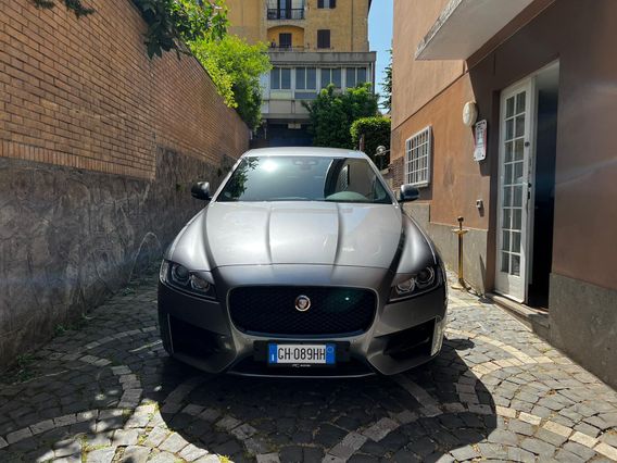 JAGUAR XF XF 2.0 D 180 CV aut. R-Sport