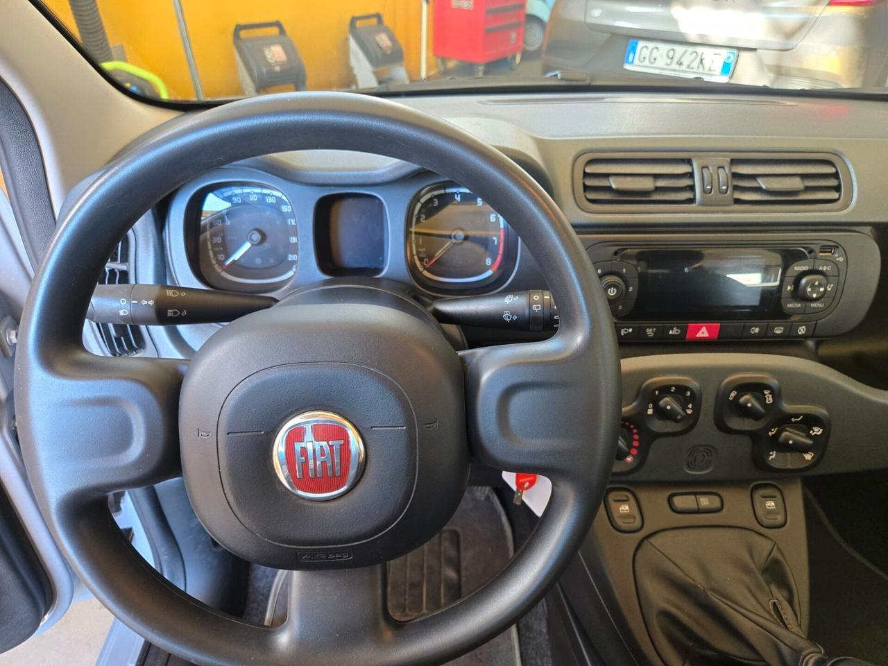 Fiat Panda Hybrid IVA ESPOSTA NEOPATENTATI