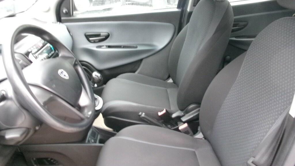 Lancia Ypsilon 5 Porte 1.2 Gold