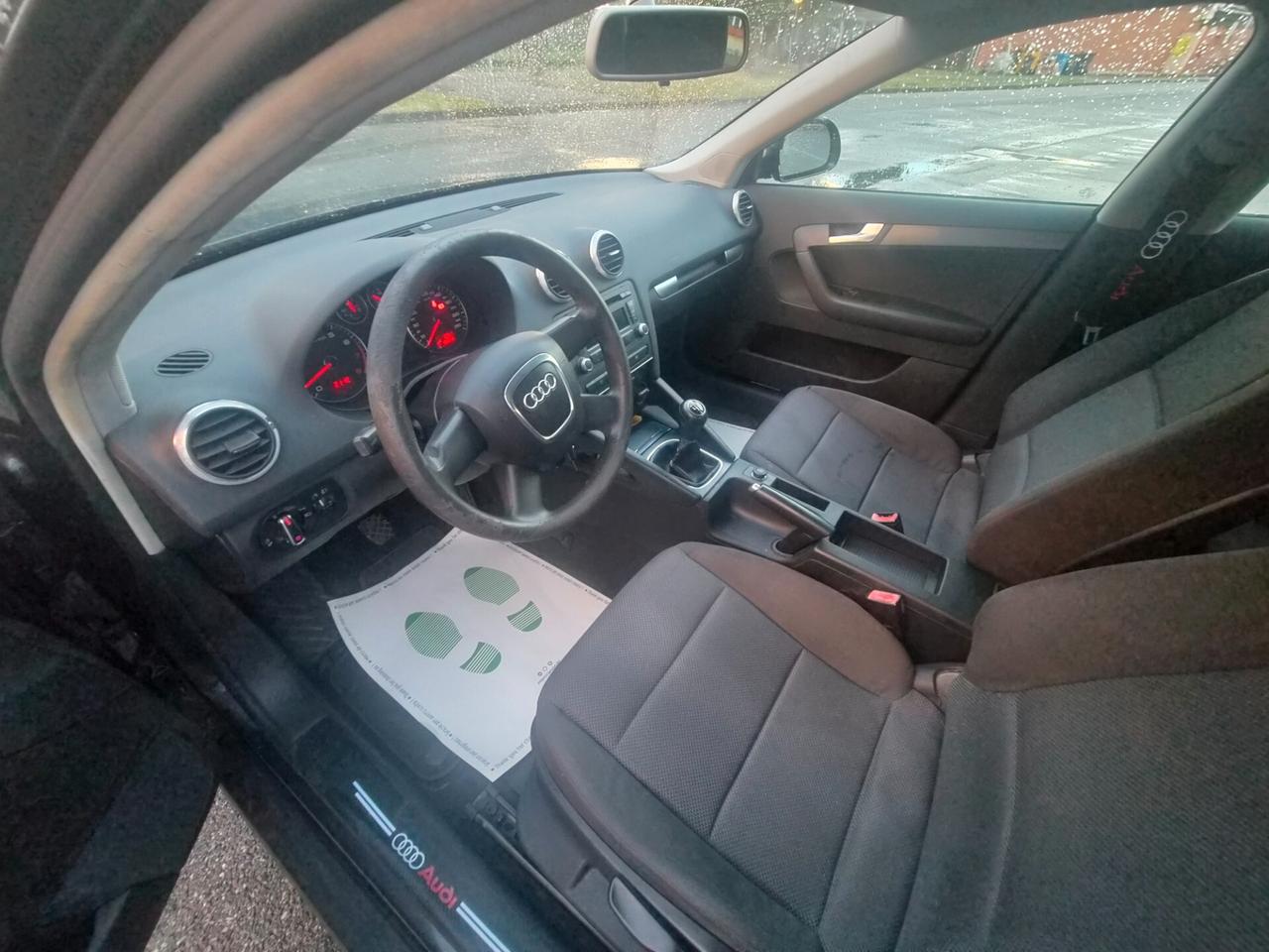 Audi A3 SPB 1.6 Benzina neopatentati E5