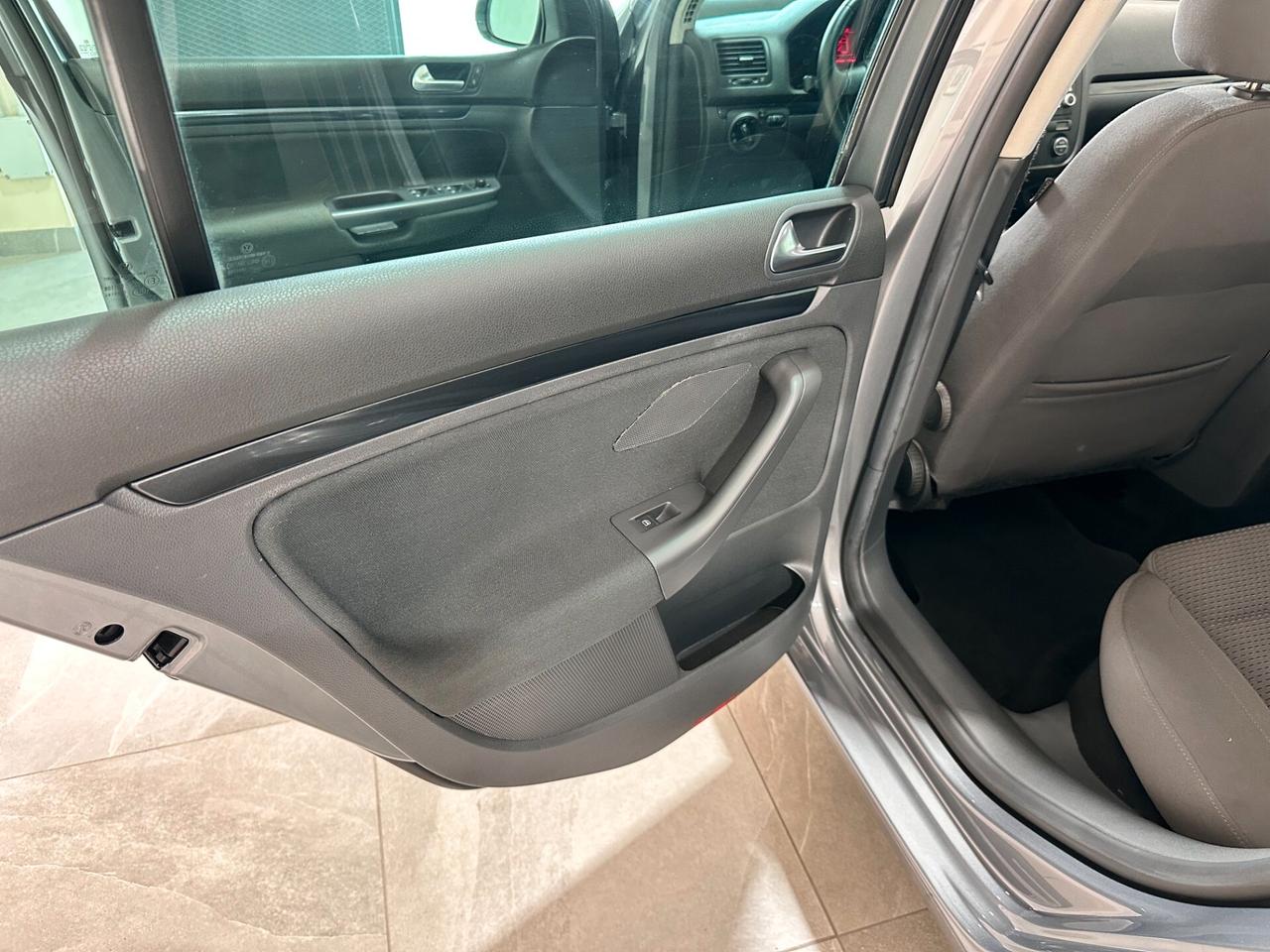Volkswagen Golf 2.0 TDI 140cv - GT Sport - DA VETRINA - UNICO PROP