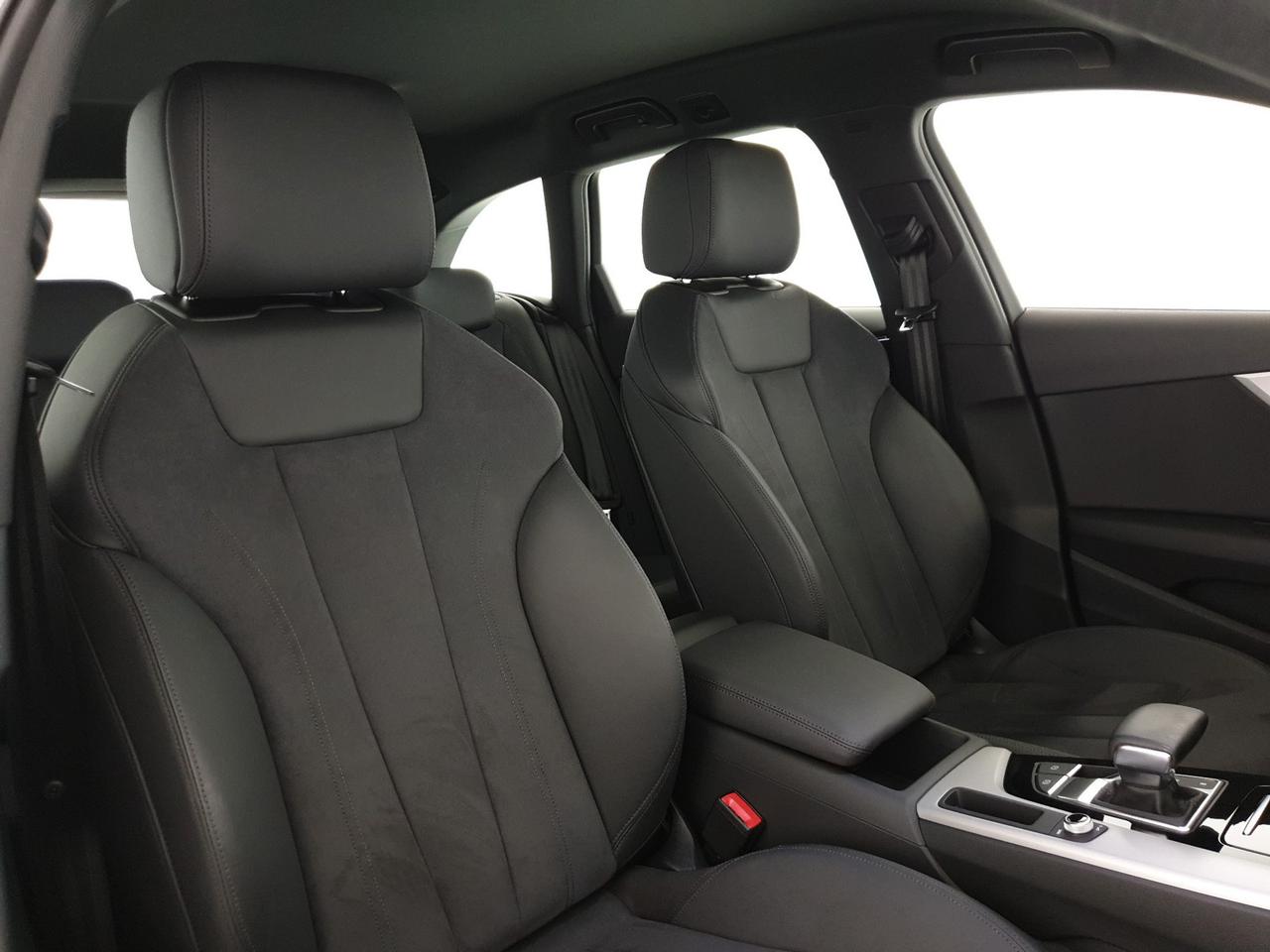 40TDI 204CV quattro S tronic Identity Contrast