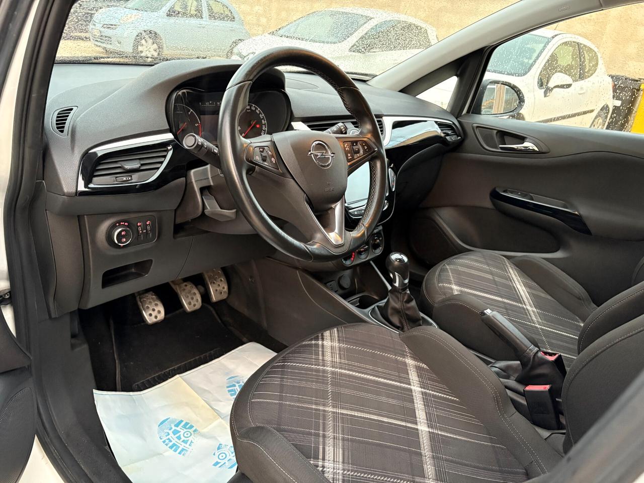 Opel Corsa 1.3 CDTI 5 porte b-Color 75CV