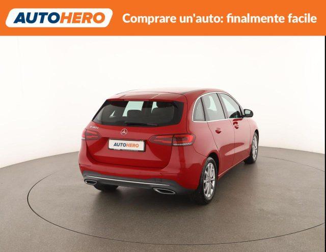 MERCEDES-BENZ B 180 d Premium