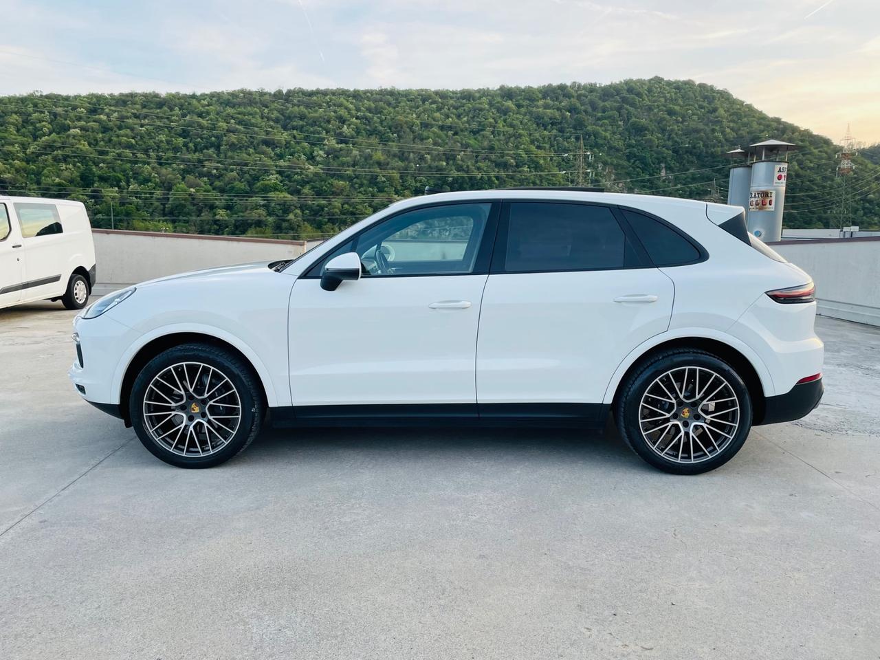 Porsche Cayenne 3.0 V6