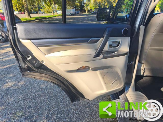 MITSUBISHI Pajero 3.2 DI-DC 200 CV 16V aut. 5p. Instyle DPF