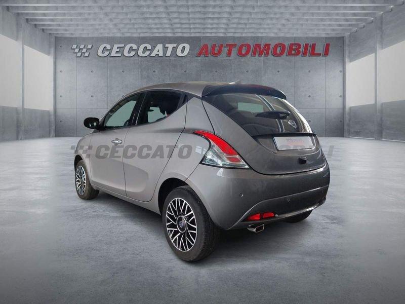 Lancia Ypsilon Ypsilon 1.0 firefly hybrid Platino s&s 70cv