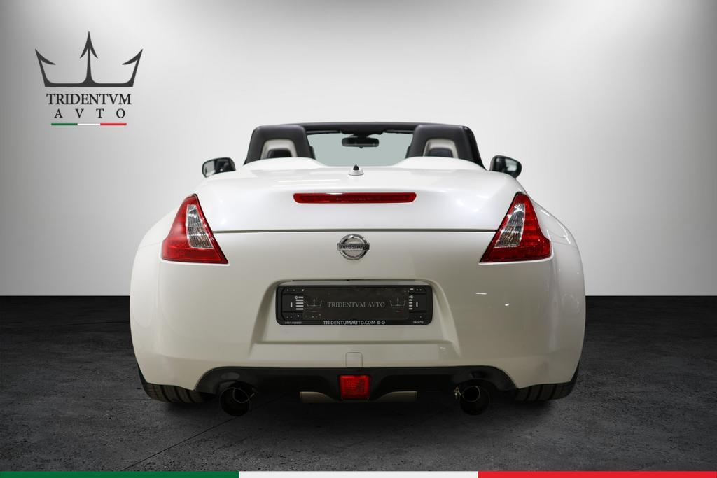 Nissan 370Z Roadster 3.7 V6 Lev2