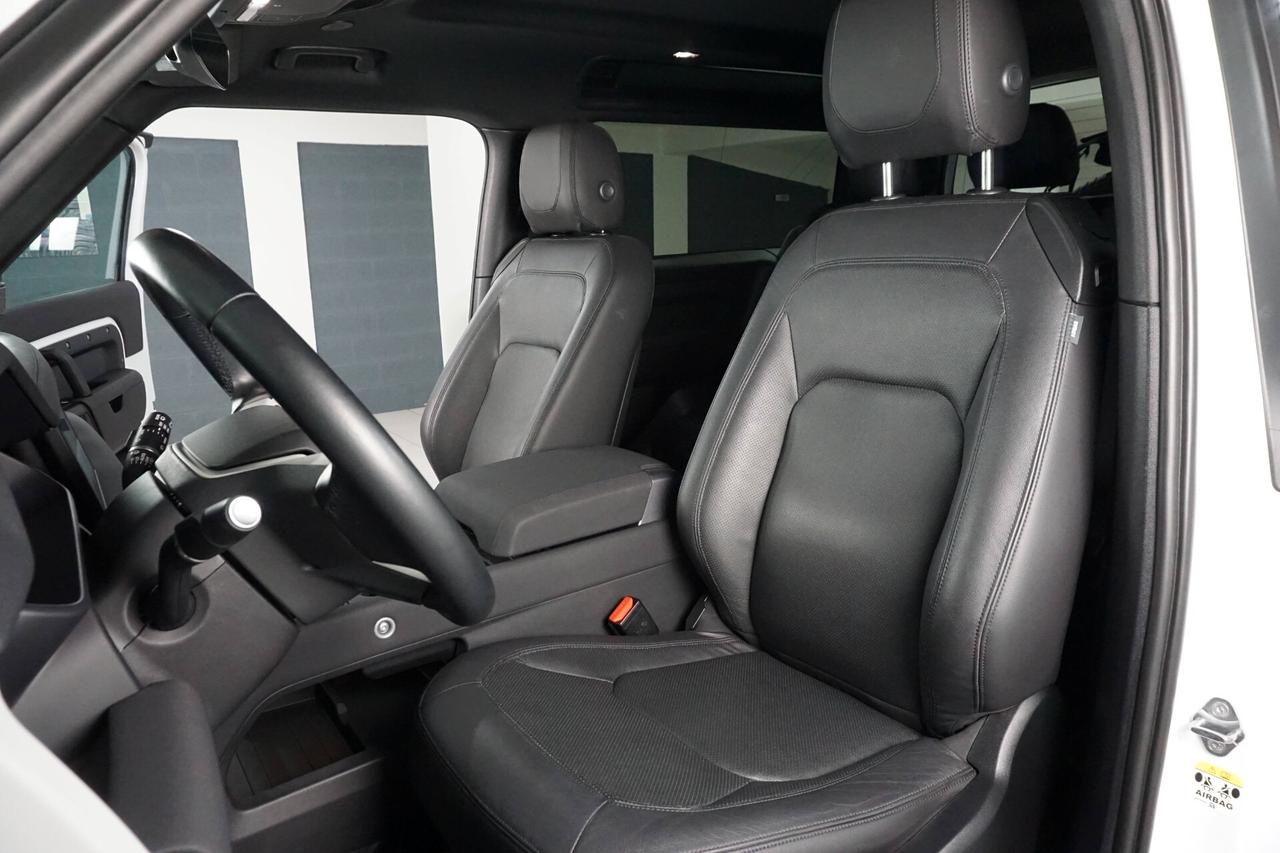 Land Rover Defender 90 3.0D I6 200 CV AWD Auto X-Dynamic SE