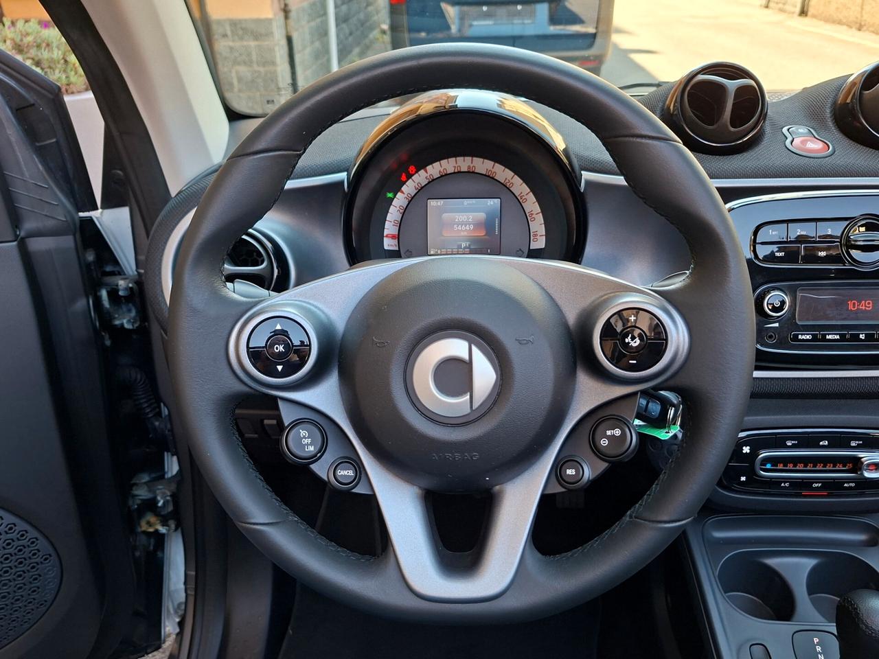 Smart ForTwo 90 0.9 T twinamic cabrio Passion Capote Rossa