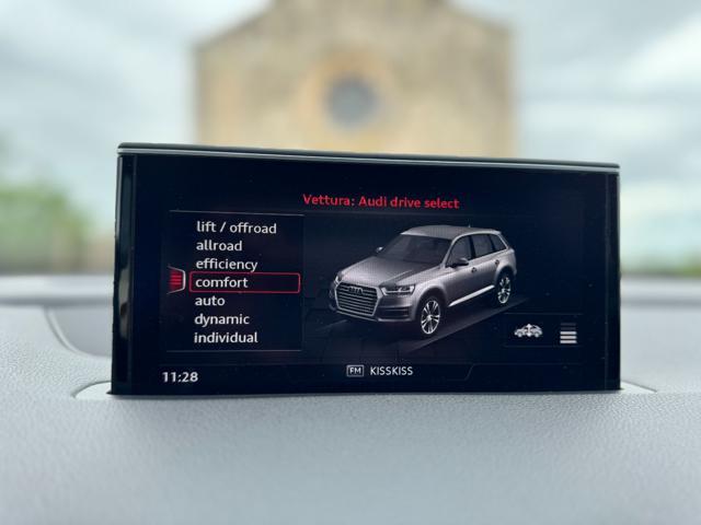 AUDI Q7 3.0 TDI 272cv Quattro (Tetto/Gancio/7posti/Pelle)