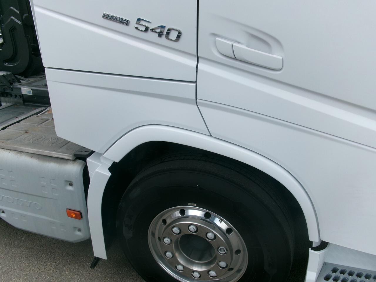 Volvo FH 540CV EURO 6 SCARRABILE ITALEV 26T ADR CASSE DA 6 METRI