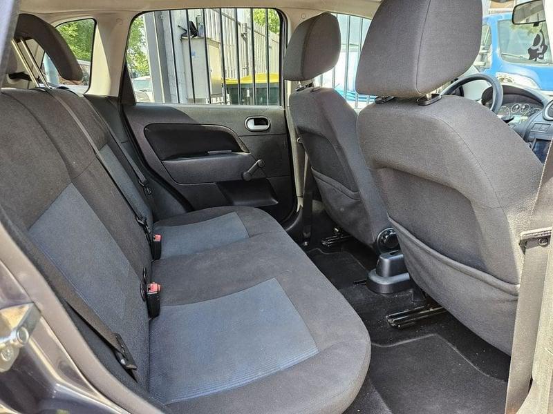 Ford Fiesta Fiesta 5p 1.4 Ghia