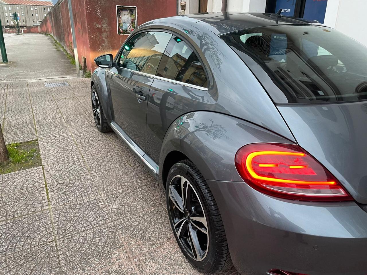 Volkswagen Maggiolino 2.0 TDI H.line 2017