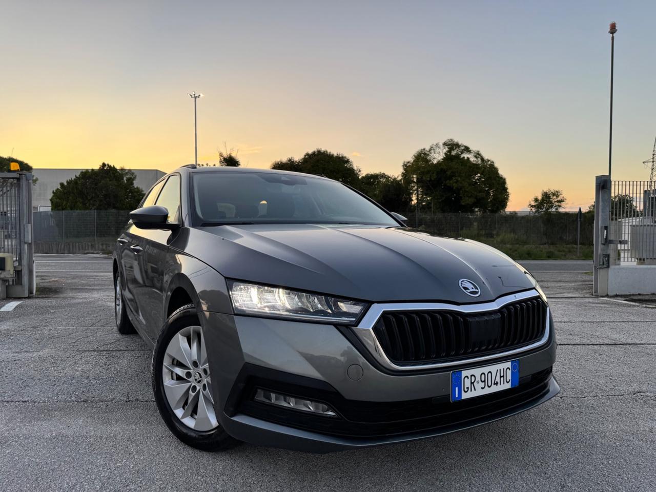 SKODA OCTAVIA 2.0 Tdi Dsg Wagon - Led Carplay