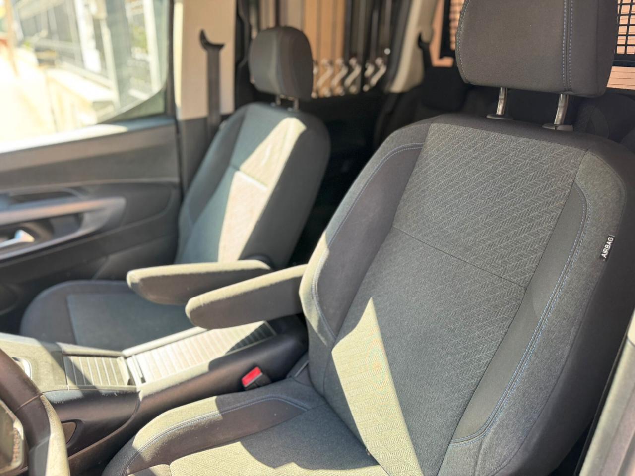Peugeot Rifter BlueHDi 130 S&S EAT8 GT Line Standard