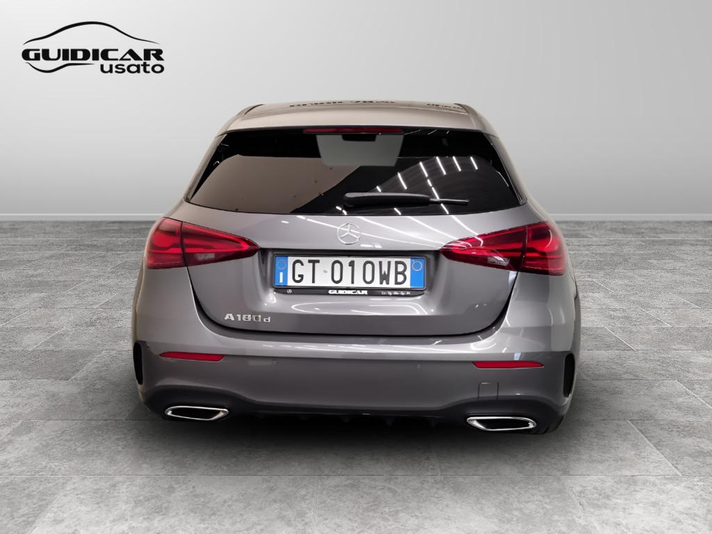 Mercedes-Benz Classe A - W177 2023 - A 180 d AMG Line Advanced Plus auto