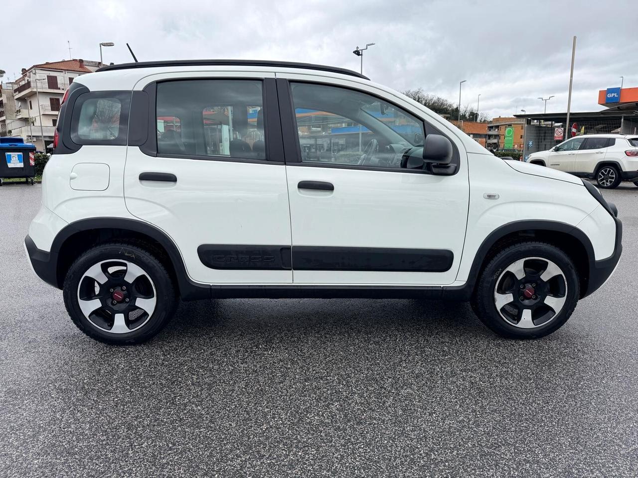 Fiat Panda 1.0 FireFly S&S Hybrid City Cross