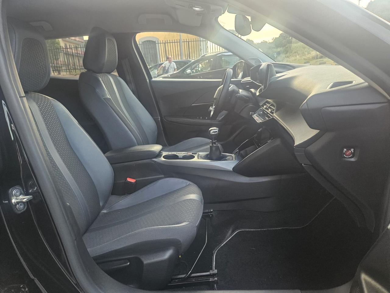 Peugeot 2008 1.5 bluehdi Allure 100cv FULL