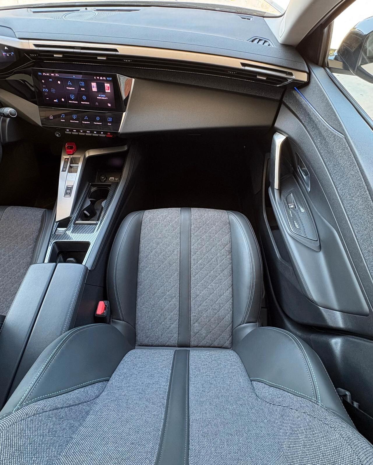 Peugeot 408 PureTech 130 S&S EAT8 Allure Pack