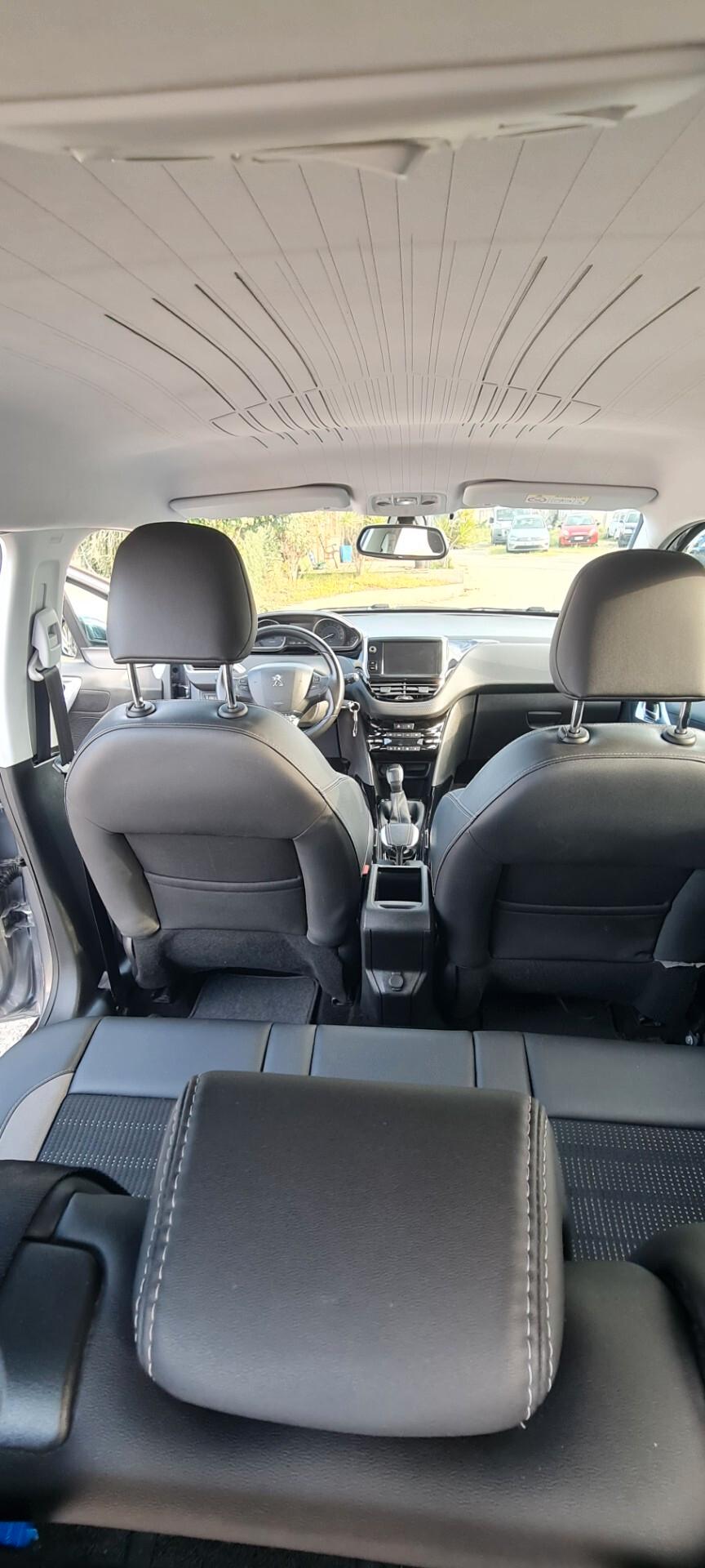 Peugeot 2008 1.6 e-HDi 92 CV unico proprietario 130.000 km