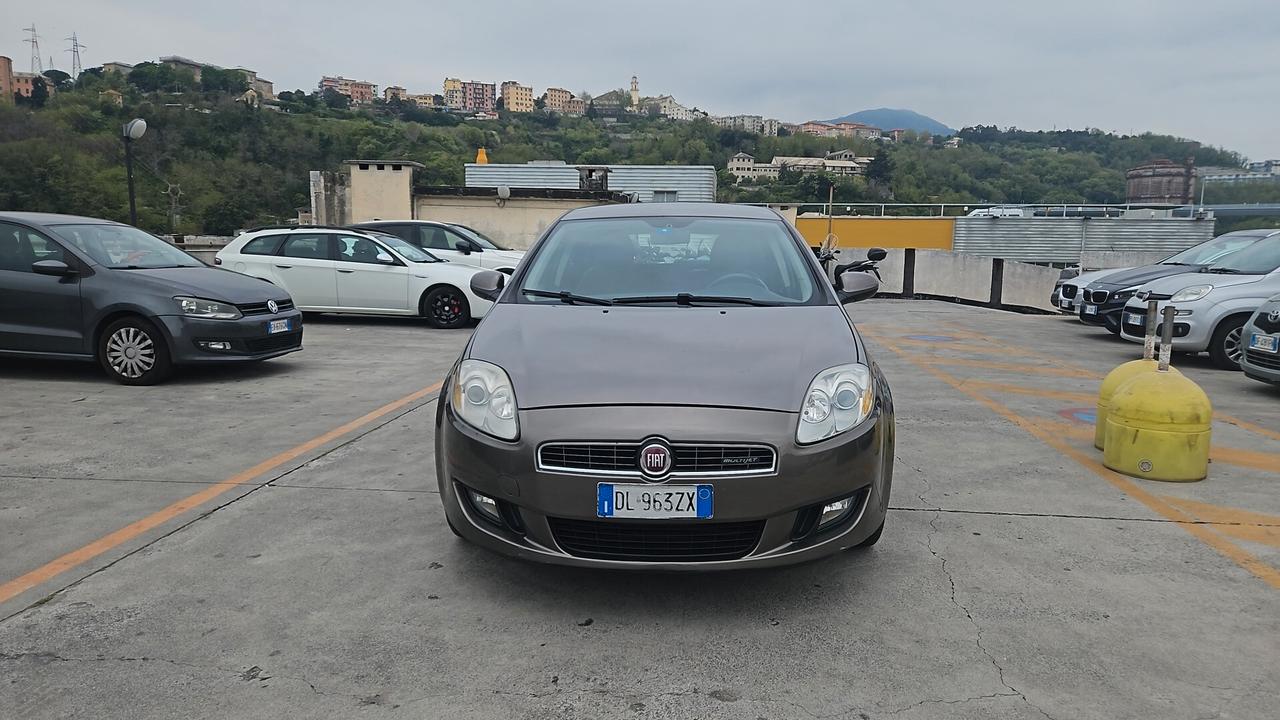 FIAT BRAVO 1.9 MJT 120cv – PERFETTA – TENUTA DA AMATORE Vendo splendida Fiat Bravo 1.9
