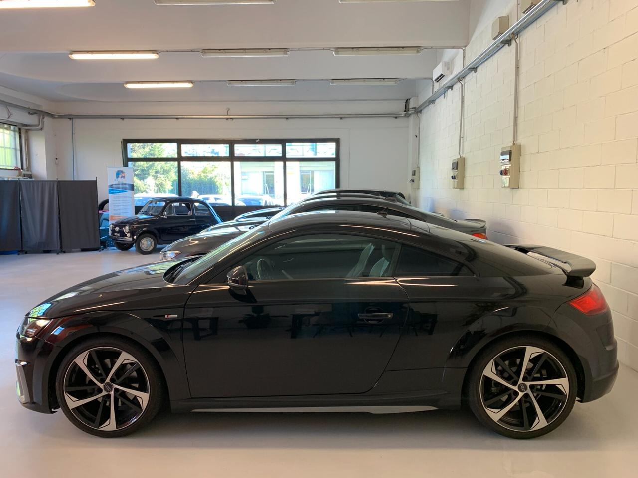 Audi TT Coupé 40 TFSI S tronic S-LINE