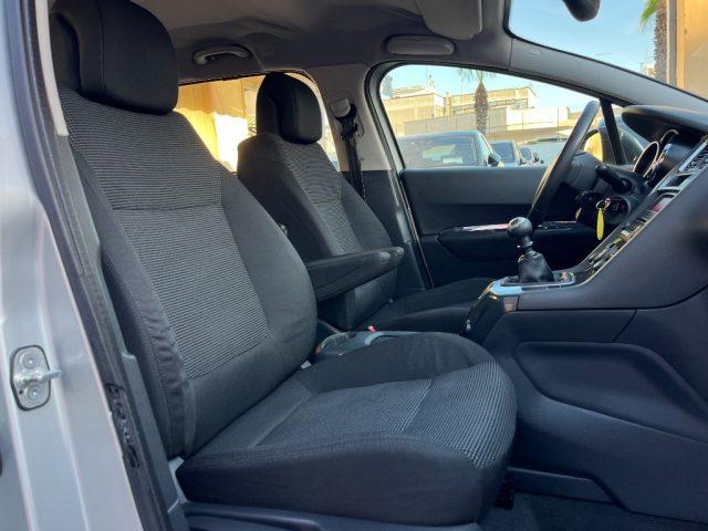 PEUGEOT 5008 2.0 HDi 150CV Business