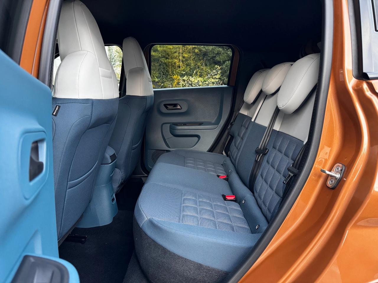 Fiat Grande Panda 1.2 Hybrid 110 CV S&S La Prima, Winter pack, Km0