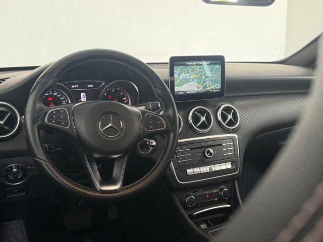 MERCEDES-BENZ A 200 d Automatic Sport