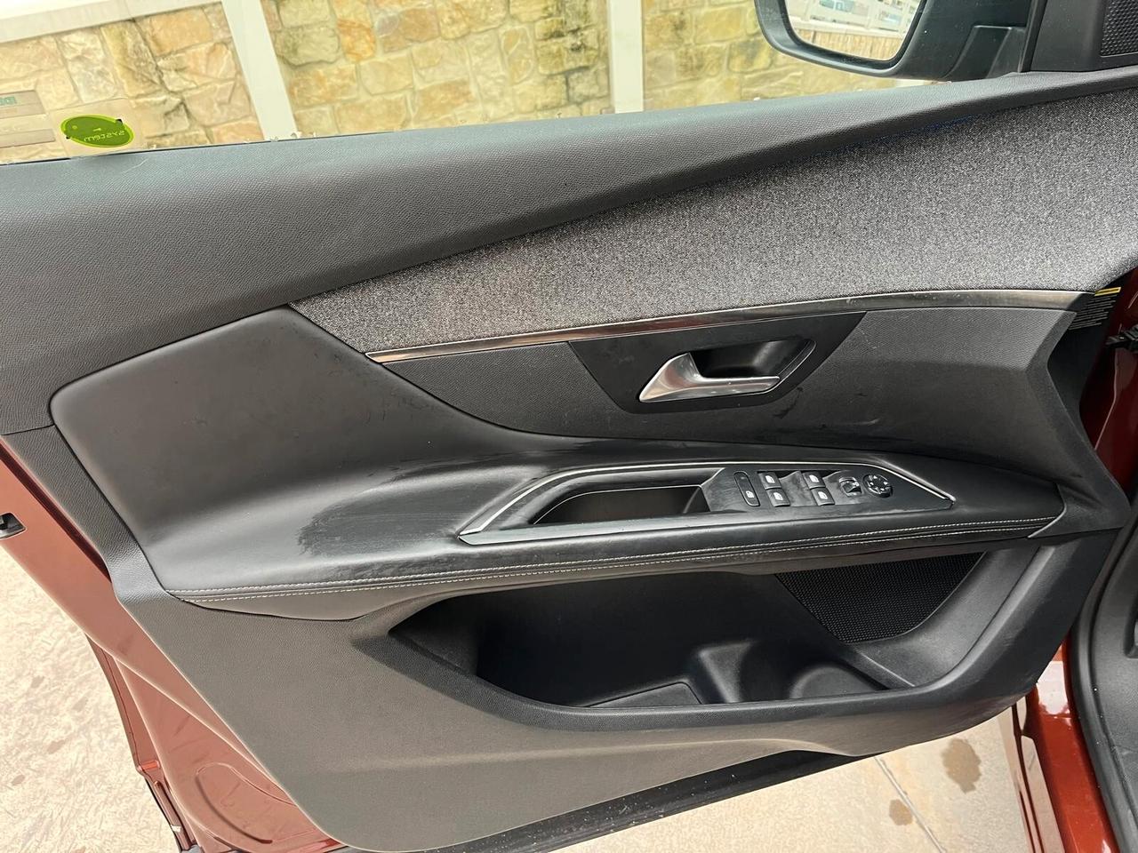 Peugeot 3008 1.6 BlueHDi 120 S&S Allure