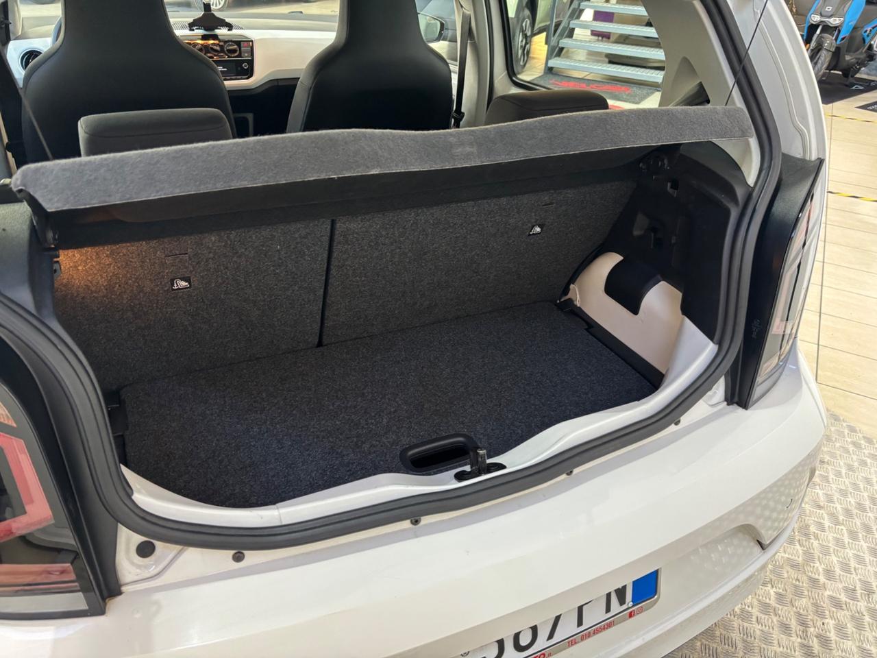 Volkswagen up! 1.0 5p. move