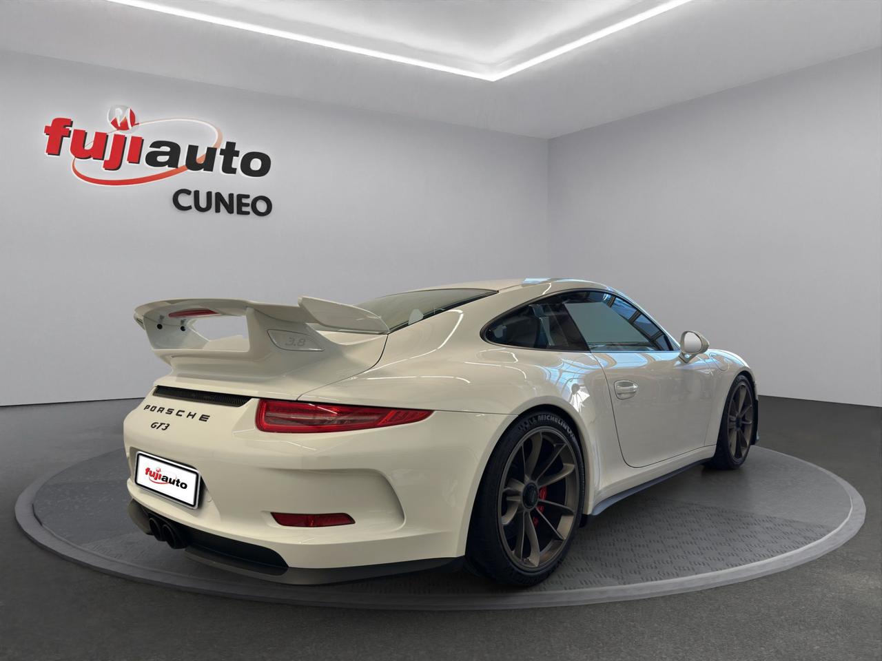 Porsche 911 Coupe 3.8 GT3