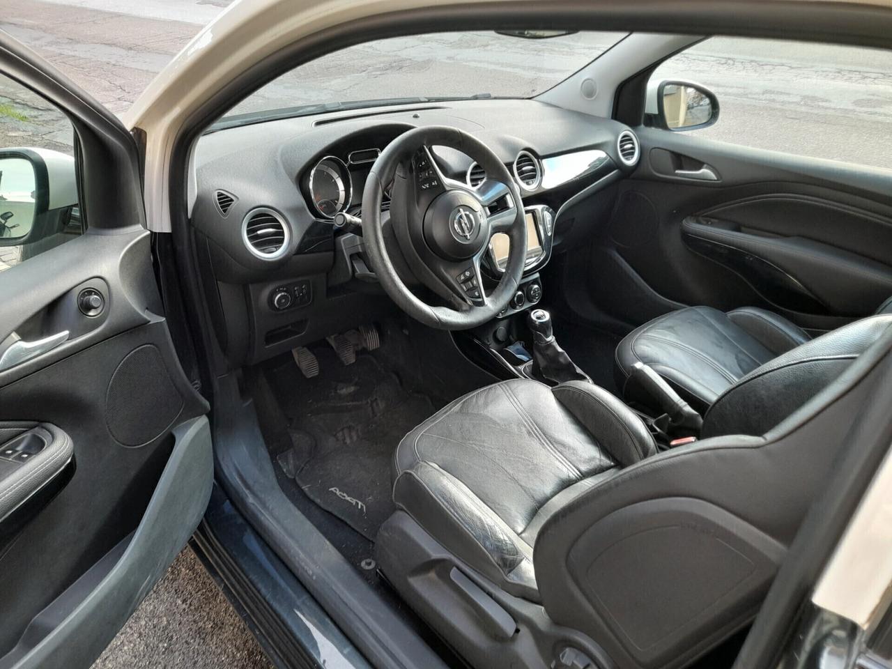 Opel Adam 1.4 87 CV GPL Tech Unlimited