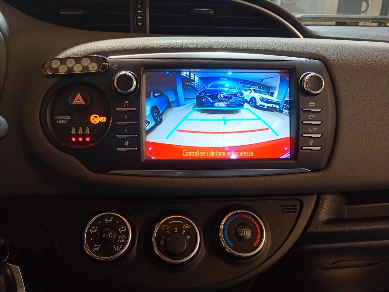 Toyota Yaris 1.0 72 CV 5 porte Active