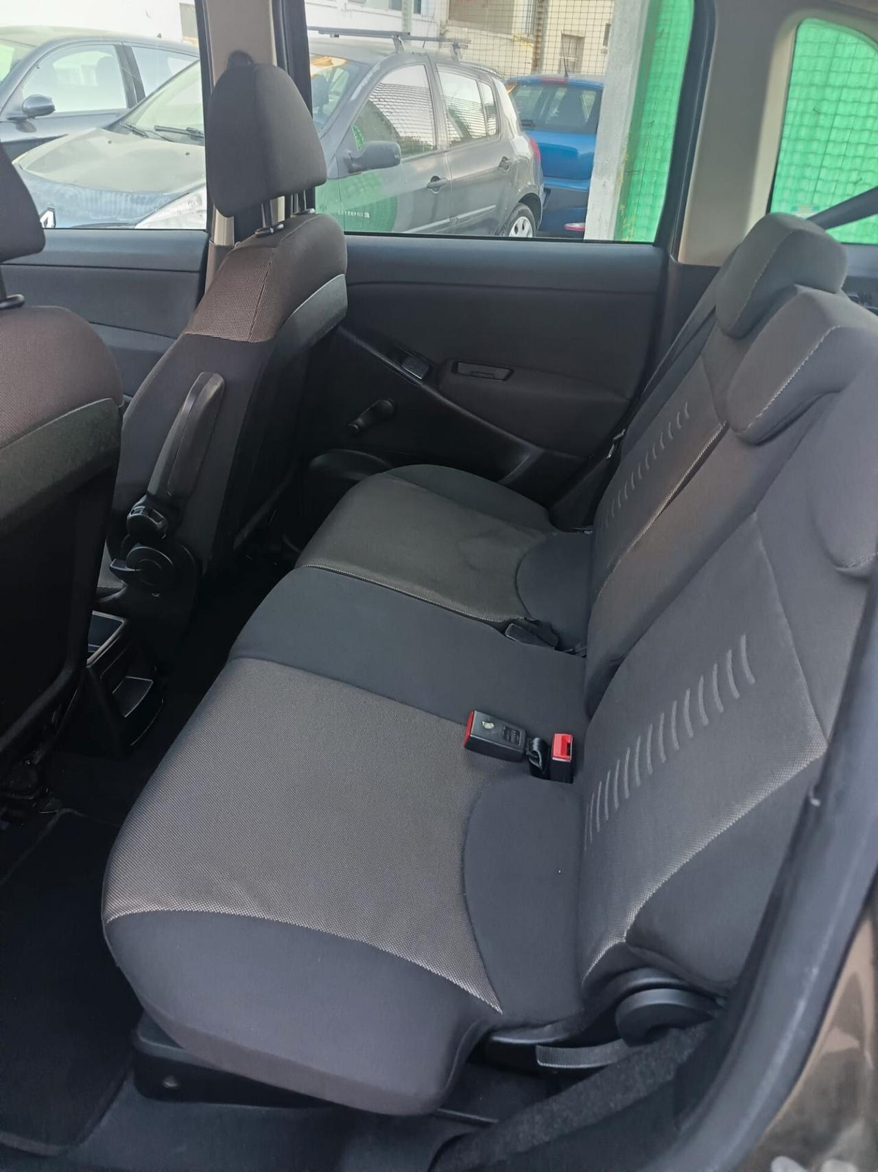 Fiat Idea 1.4 16V BlackMotion